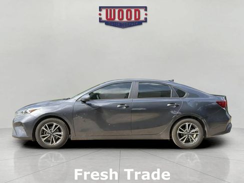 Used 2023 Kia Forte LXS FWD image 4