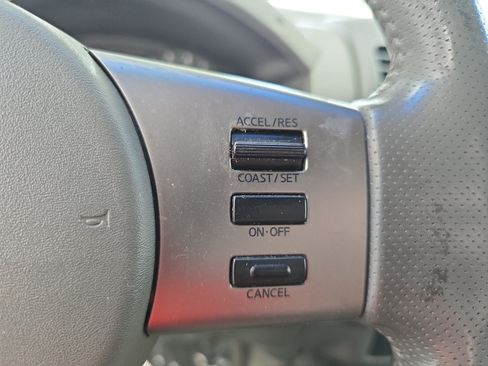 Used 2005 Nissan Frontier LE w/ (X01) Leather Pkg RWD image 17