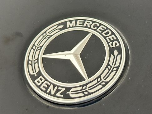 Used 2022 Mercedes-Benz GLB 35 AMG 4MATIC image 37