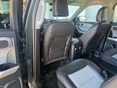 Used 2023 Ford Explorer XLT w/ Equipment Group 202A AWD/4WD image 24