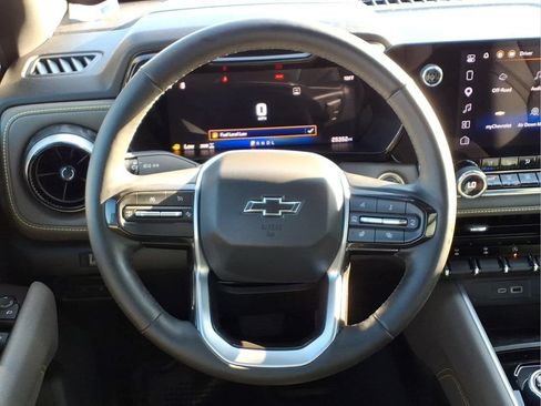 Used 2024 Chevrolet Colorado ZR2 w/ ZR2 Convenience Package III AWD/4WD image 20