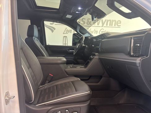Used 2026 GMC Sierra 2500 AT4X AWD/4WD image 6