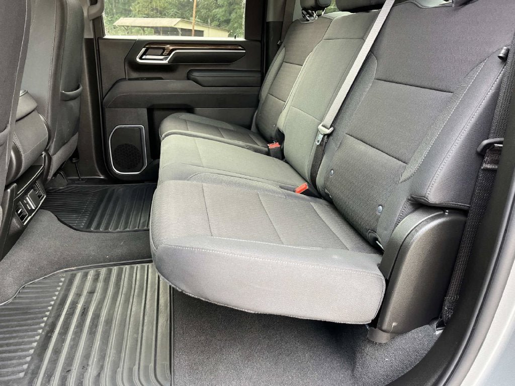Used 2026 Chevrolet Silverado 2500 LT AWD/4WD image 19