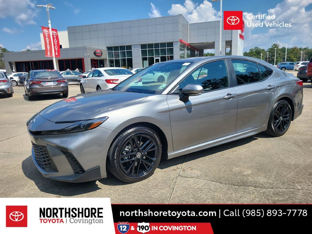 Used 2026 Toyota Camry SE w/ Convenience Package FWD 360° Tour