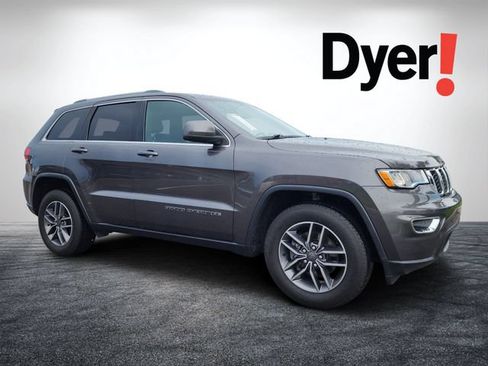 Used 2019 Jeep Grand Cherokee Laredo w/ Laredo X Package RWD image 1