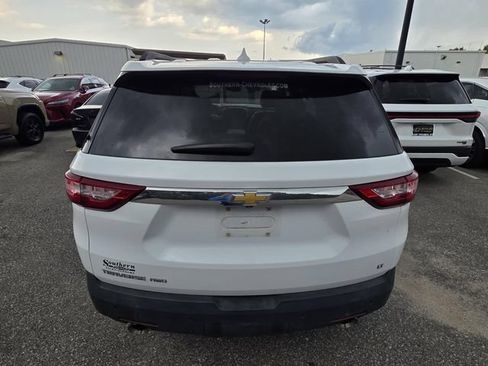 Used 2020 Chevrolet Traverse LT AWD/4WD image 3