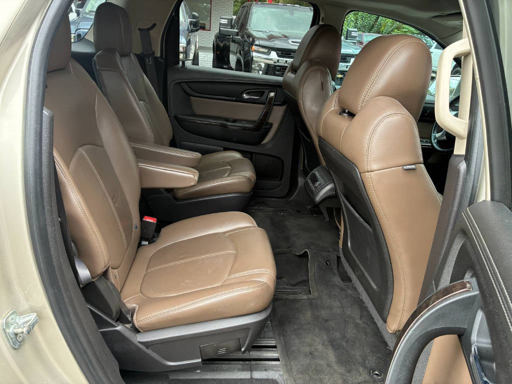 Used 2015 GMC Acadia SLT w/ Open Road Package FWD image 14