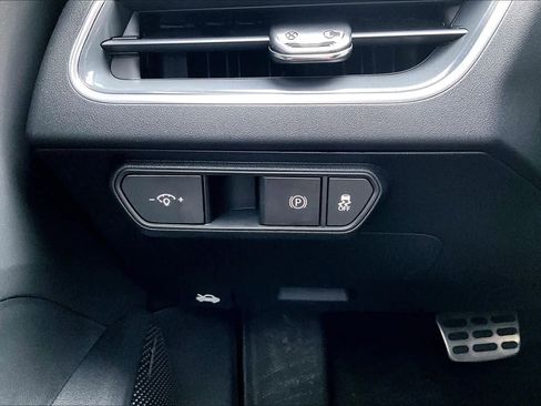 Used 2025 Kia K4 GT-Line Turbo image 34