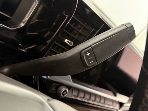 Used 2024 Chevrolet Silverado 2500 LT image 21