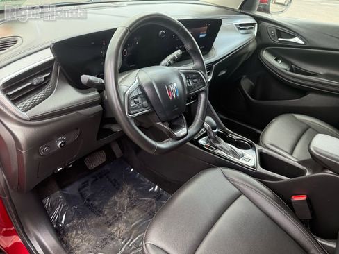 Used 2024 Buick Encore GX Sport Touring image 8