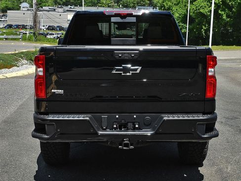 New 2026 Chevrolet Silverado 1500 ZR2 w/ LPO, Dark Essentials Package AWD/4WD image 7