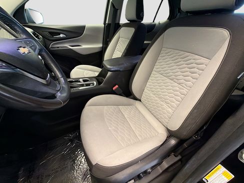 Used 2019 Chevrolet Equinox LT w/ Driver Convenience Package image 10