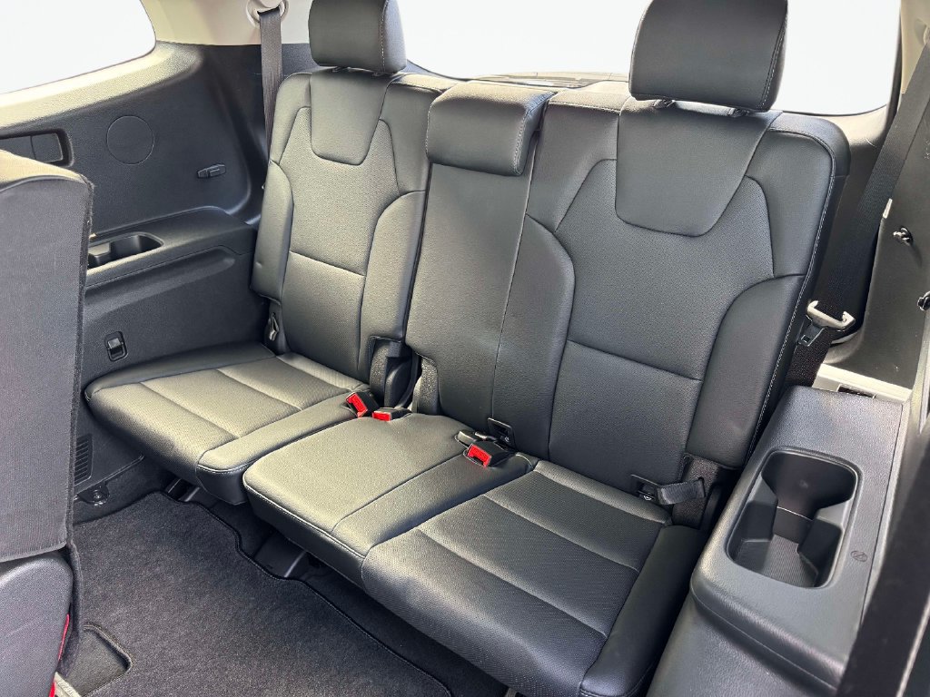 Used 2025 Kia Telluride EX AWD/4WD image 13