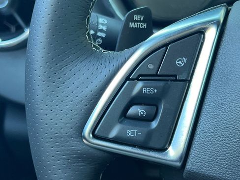 Used 2018 Chevrolet Camaro SS RWD image 34