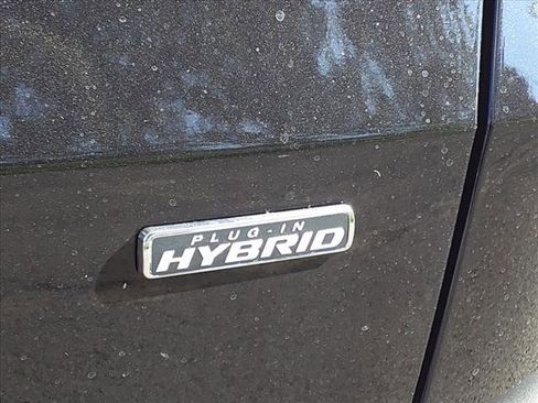 New 2023 Ford Escape SE w/ PHEV Premium Package image 5