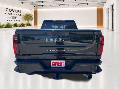 Used 2026 GMC Sierra 2500 Denali Ultimate AWD/4WD image 12