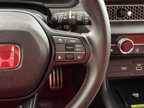 Used 2023 Honda Civic Type R image 12