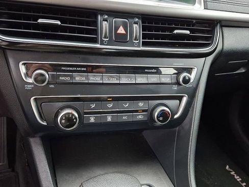 Used 2018 Kia Optima LX w/ 17" Alloy Wheels Package image 15