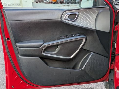 Used 2024 Kia Soul LX w/ Option Group 015 image 6