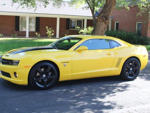 Used 2010 Chevrolet Camaro SS w/ RS Package RWD image 26