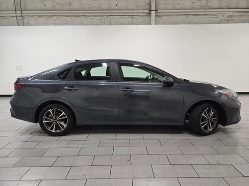 Used 2024 Kia Forte LXS image 16