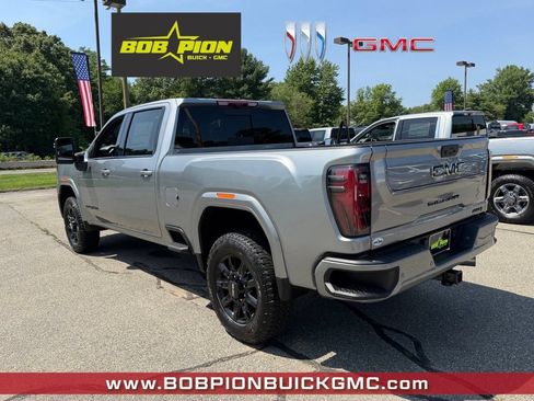 New 2026 GMC Sierra 3500 AT4 w/ Technology Package AWD/4WD image 3