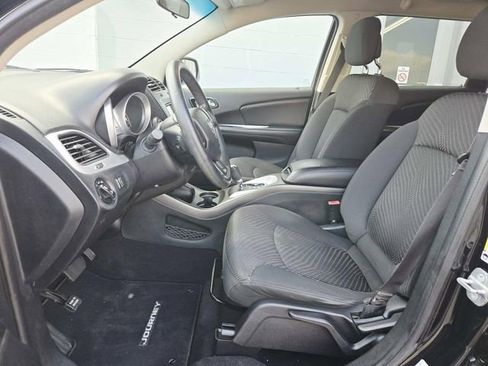 Used 2014 Dodge Journey SXT w/ Flexible Seating Group image 8