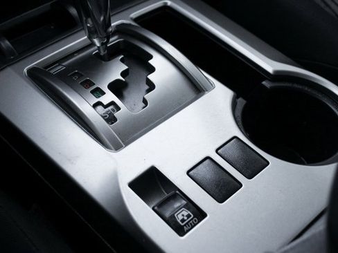 Used 2022 Toyota 4Runner SR5 image 32