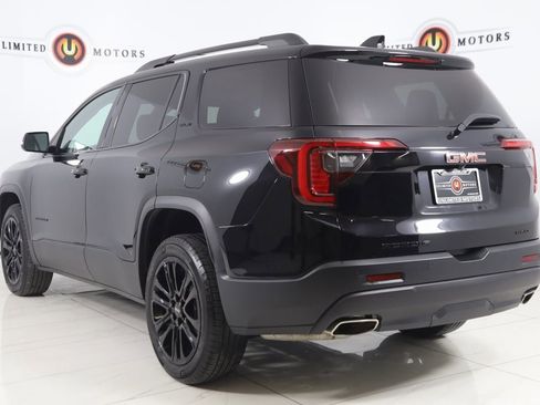 Used 2023 GMC Acadia SLE w/ Driver Convenience Package image 4