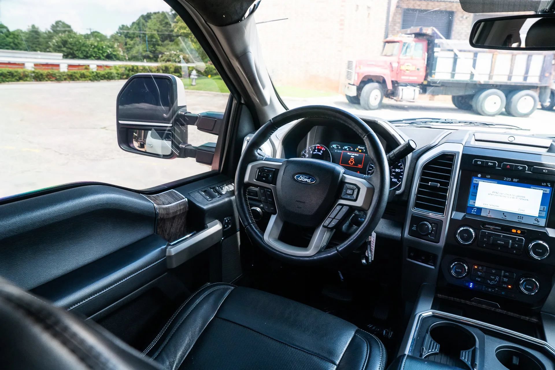 Used 2019 Ford F350 Lariat w/ Lariat Value Package AWD/4WD image 33