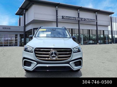 Certified 2025 Mercedes-Benz GLS 450 4MATIC image 8