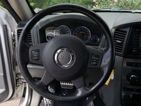 Used 2007 Jeep Grand Cherokee SRT8 w/ SRT Option Group I image 19