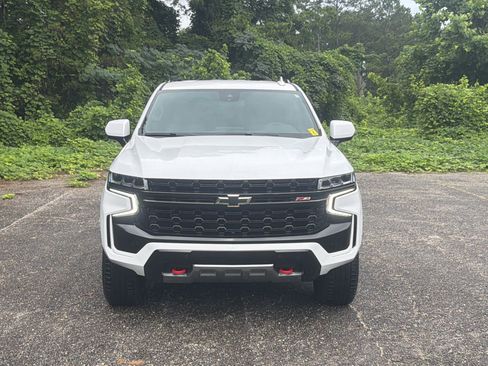 Used 2024 Chevrolet Suburban Z71 AWD/4WD image 8
