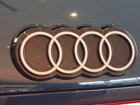 New 2026 Audi Q3 quattro 2.0T AWD/4WD image 16