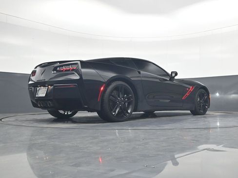 Used 2019 Chevrolet Corvette Stingray Coupe w/ 1LT RWD image 26