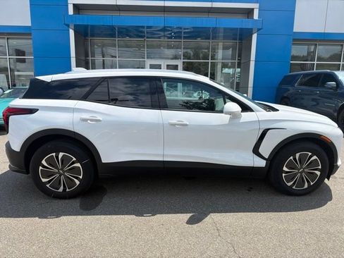 New 2026 Chevrolet Blazer EV LT FWD image 6
