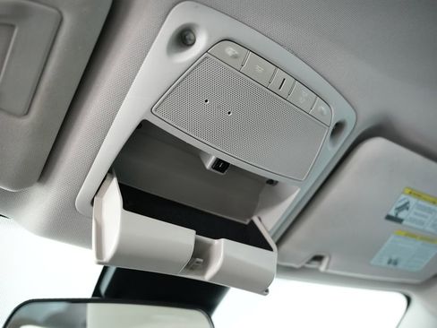 Used 2020 Nissan Rogue S image 48