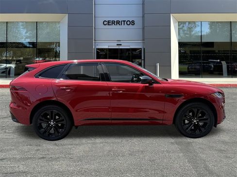 Used 2025 Jaguar F-PACE R-Dynamic S image 4