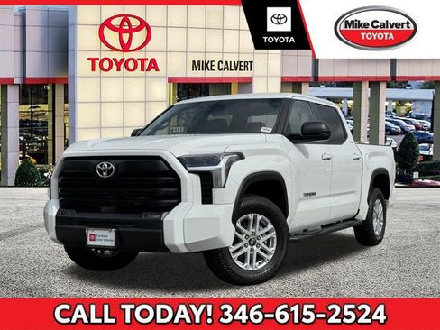 Used 2025 Toyota Tundra SR5 w/ SR5 Premium Package AWD/4WD image 1