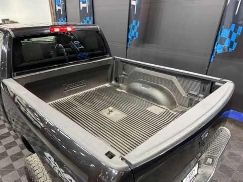 Used 2017 RAM 2500 Tradesman w/ Chrome Appearance Group image 9