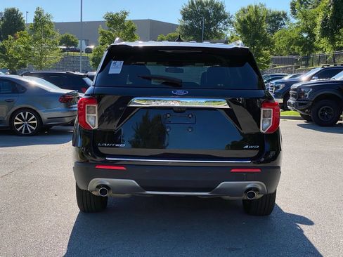 Used 2023 Ford Explorer Limited AWD/4WD image 6