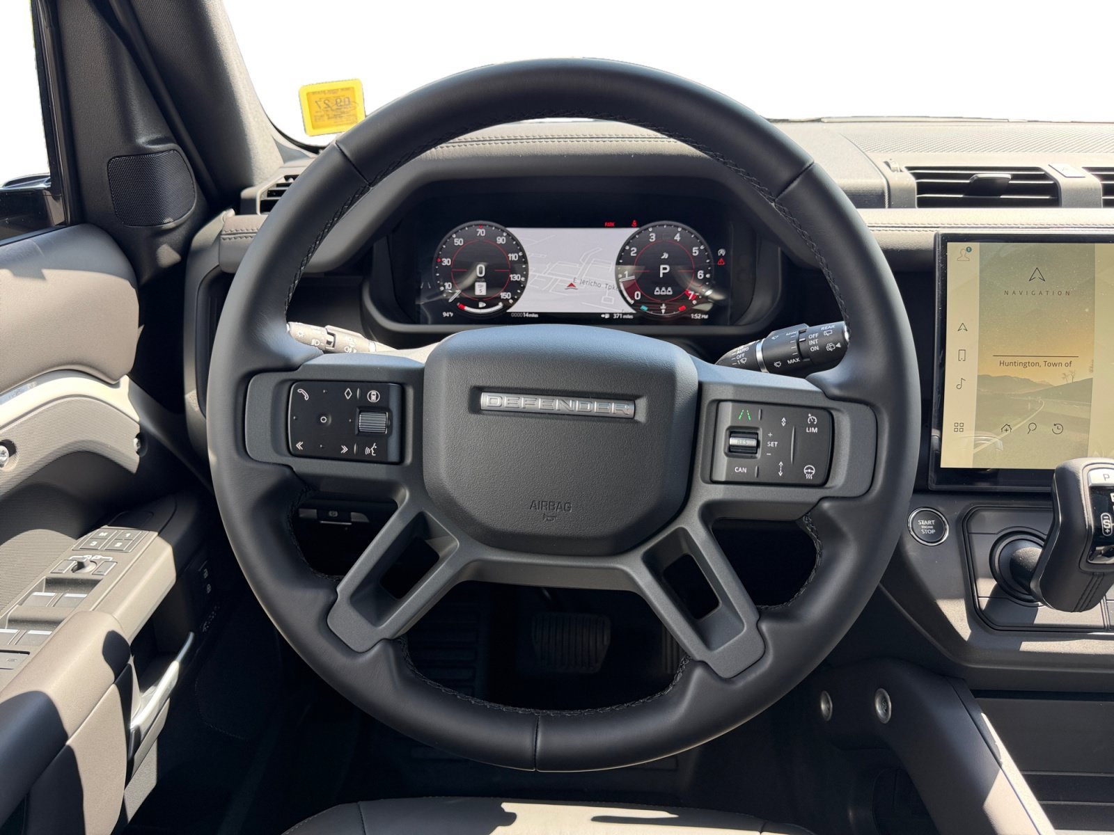New 2026 Land Rover Defender 110 X-Dynamic SE AWD/4WD image 11