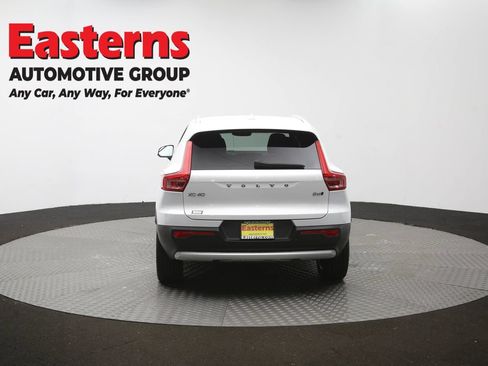 Used 2023 Volvo XC40 B5 Core AWD/4WD image 37