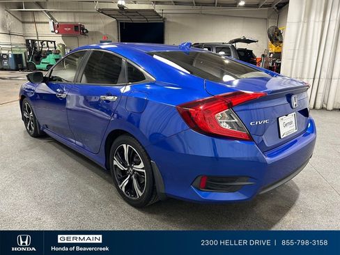Used 2018 Honda Civic Touring image 6