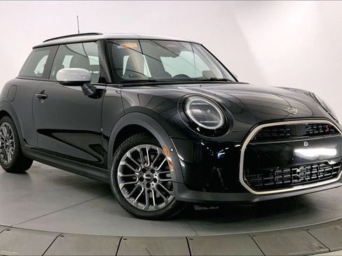 Used 2025 MINI Cooper S image 1