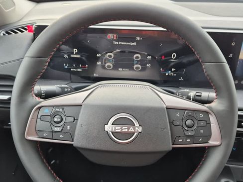 New 2026 Nissan Sentra SR w/ SR Premium Package FWD image 15