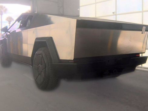 Used 2024 Tesla Cybertruck Cyberbeast AWD/4WD image 14