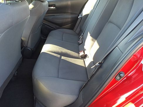 Certified 2021 Toyota Corolla LE image 28