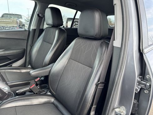 Certified 2020 Chevrolet Trax LT w/ Driver Confidence Package image 10