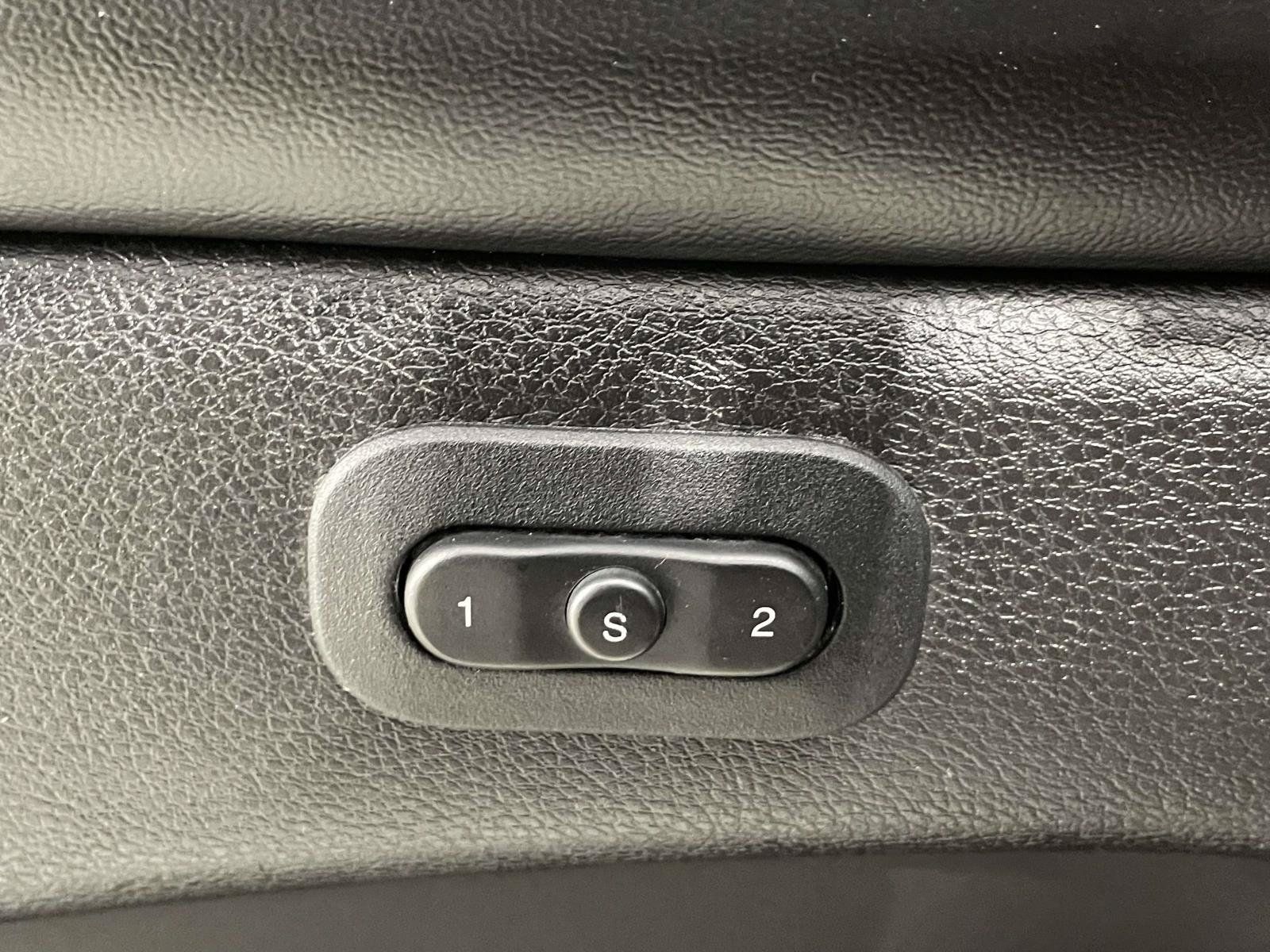 Used 2019 Jeep Grand Cherokee Limited w/ Luxury Group II AWD/4WD image 20